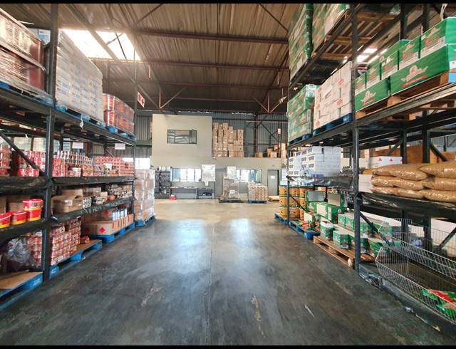 2,100M² WAREHOUSE TO LET IN CITY DEEP